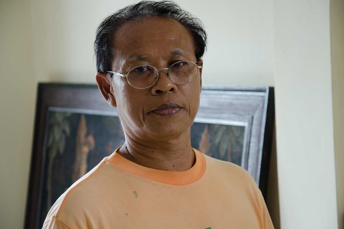 I Made Rasna Pelukis Tradisional Taman Kaja, Ubud, Bali.